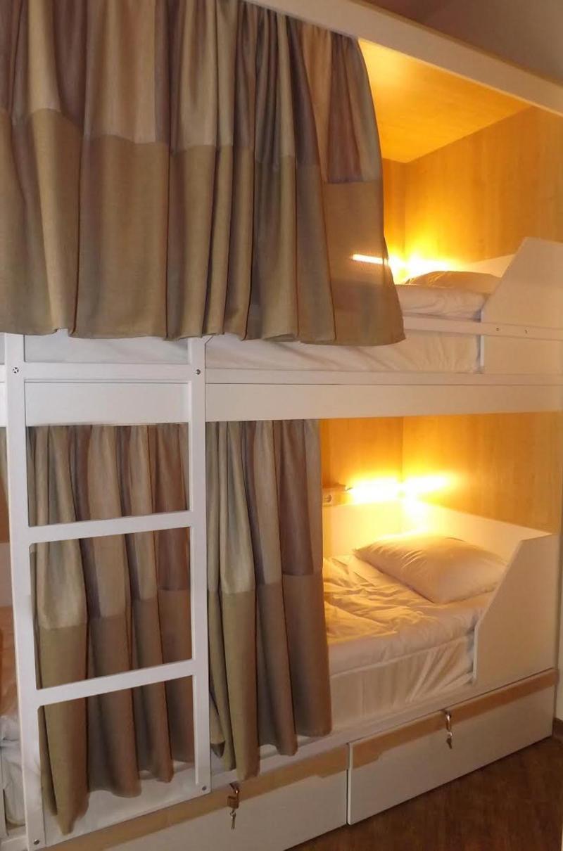 Holiday Hotel & Hostel Yerevan Exterior photo