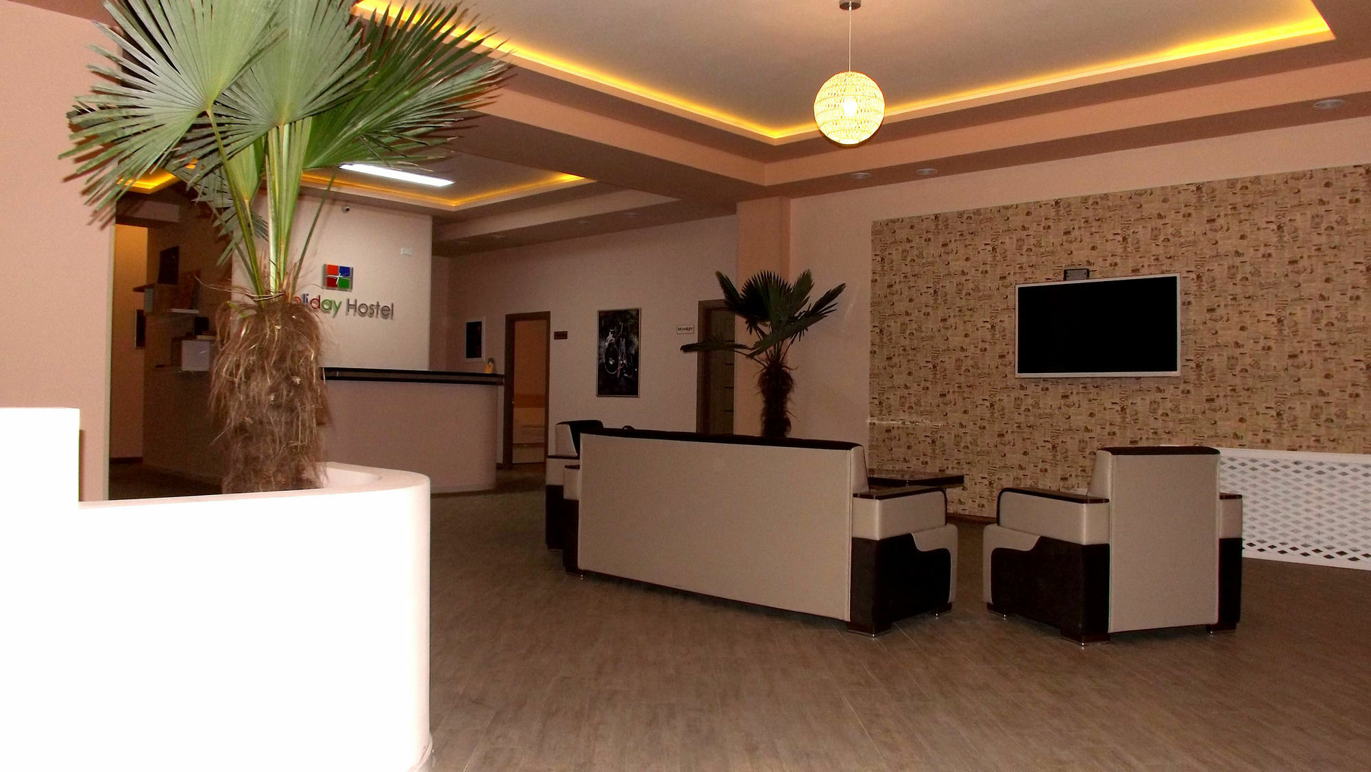 Holiday Hotel & Hostel Yerevan Exterior photo